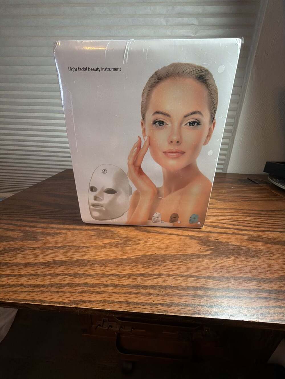 Science And Technology Cosmetology Light Facial Mask